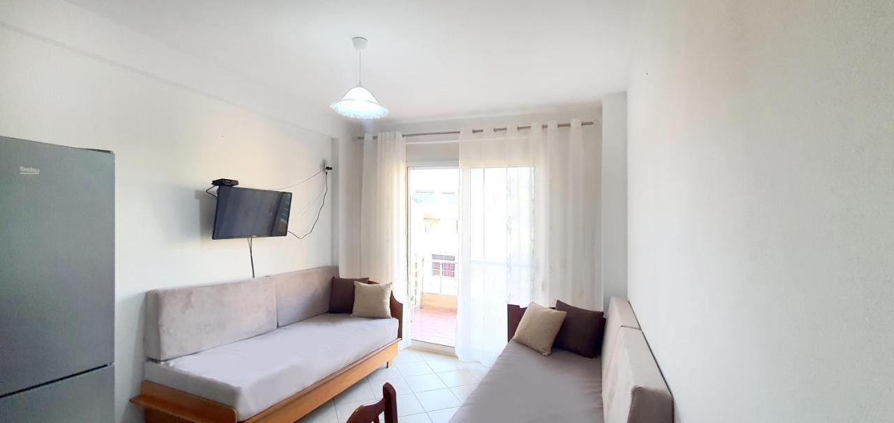 Sea & Sun Apartment Durrës Exteriör bild